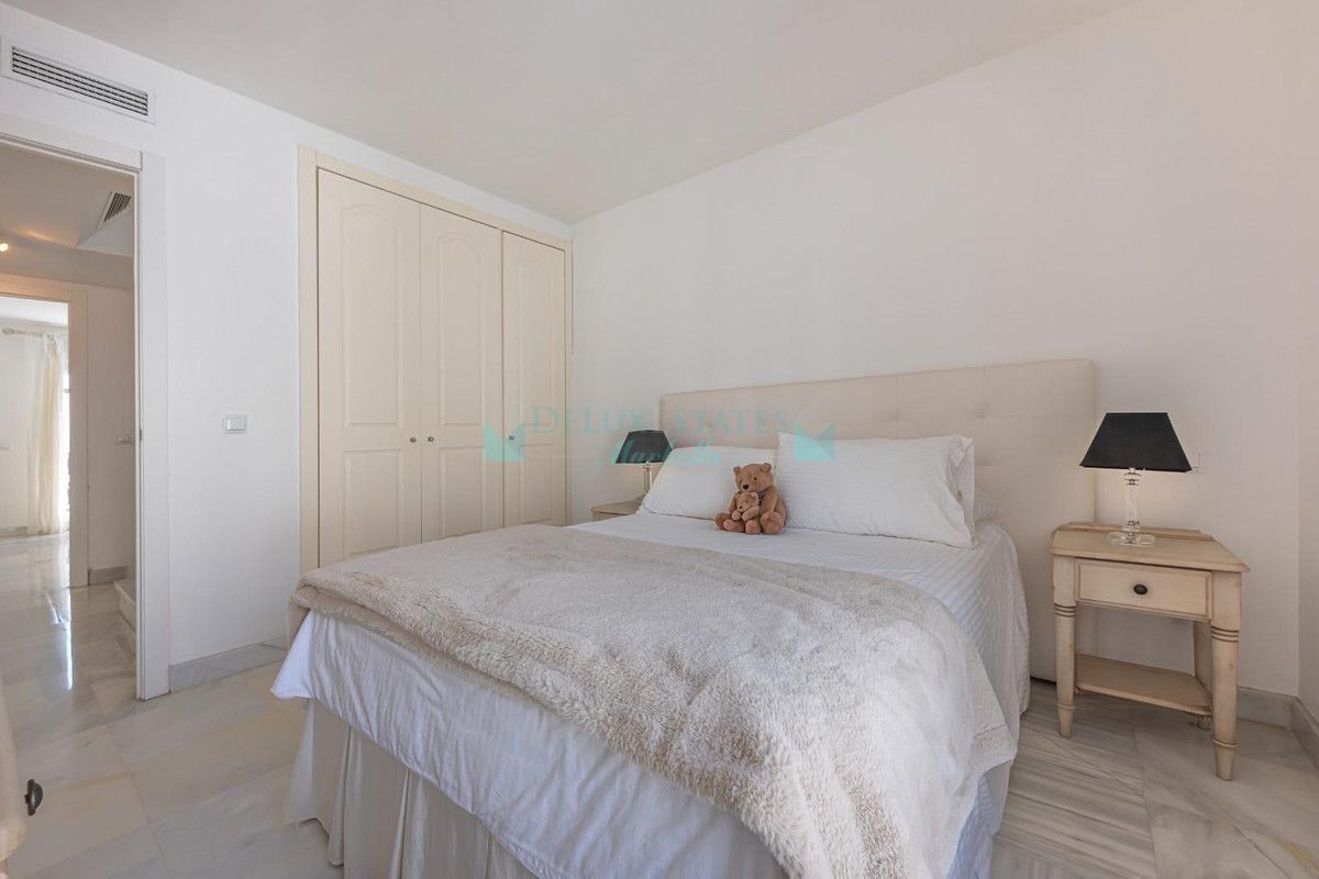 Town House for rent in Nueva Andalucia