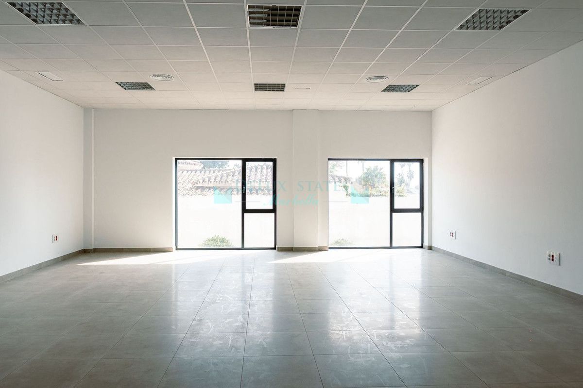 Office for rent in Estepona