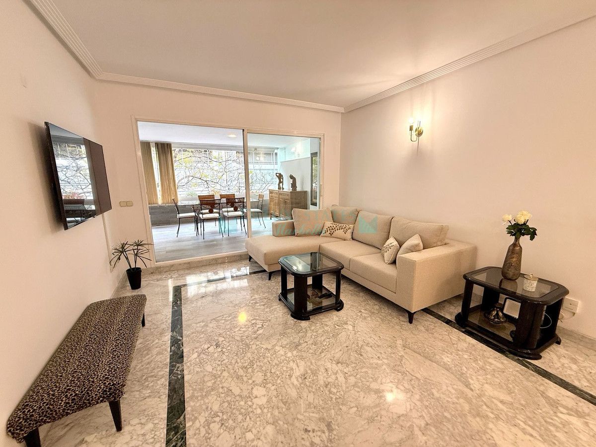 Apartment for rent in Marbella - Puerto Banus