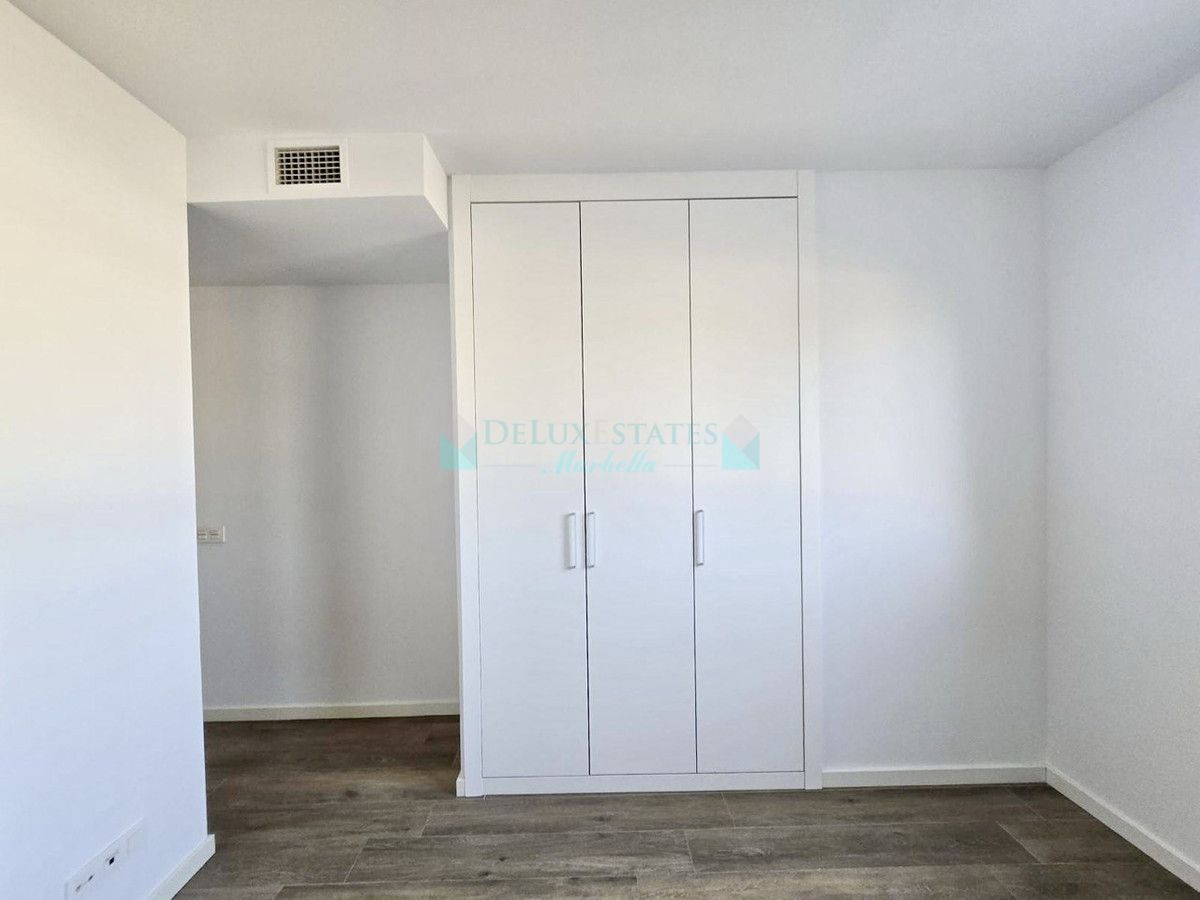 Apartment for rent in La Campana, Nueva Andalucia