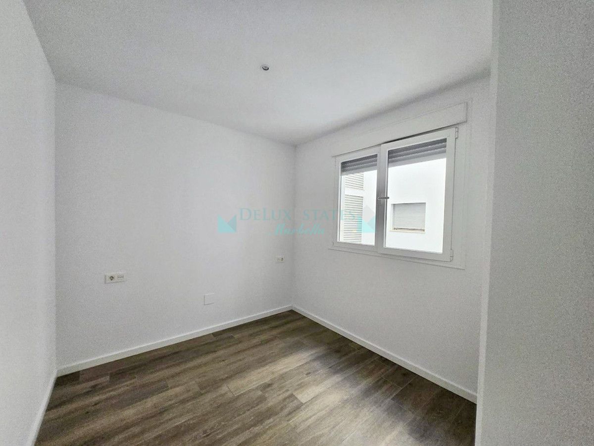 Apartment for rent in La Campana, Nueva Andalucia