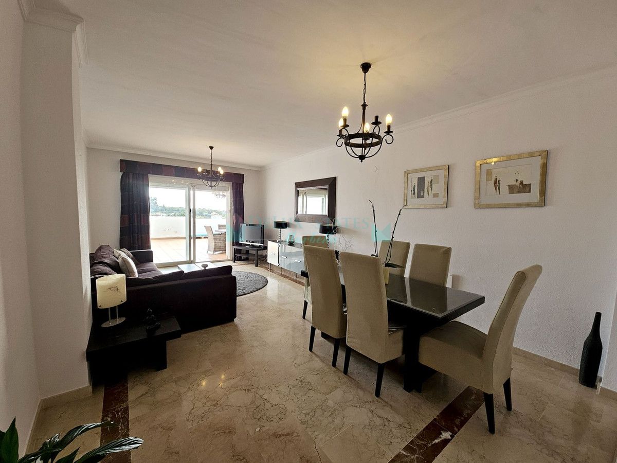 Ground Floor Apartment for sale in Selwo, Estepona