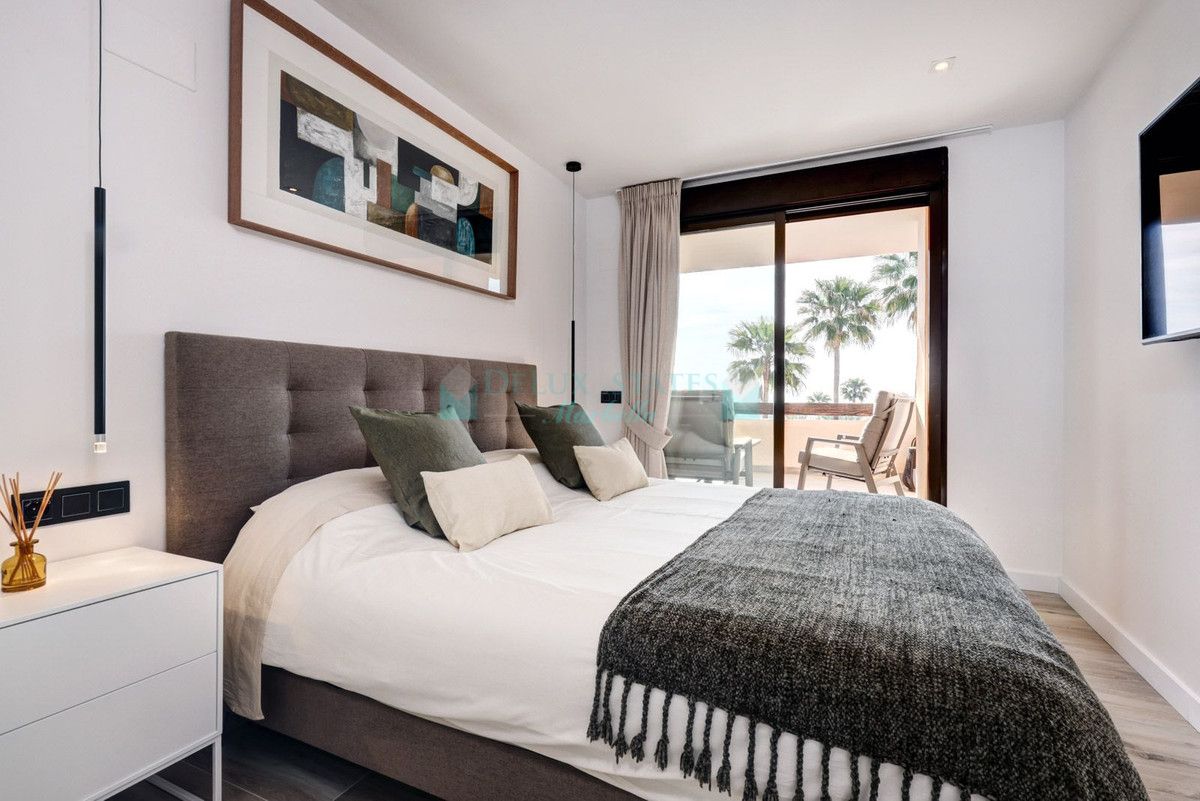 Apartment for sale in Atalaya, Estepona