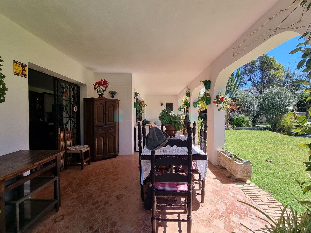 Villa for sale in Marbella - Puerto Banus