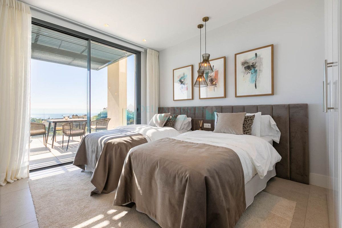 Penthouse for sale in La Quinta, Benahavis