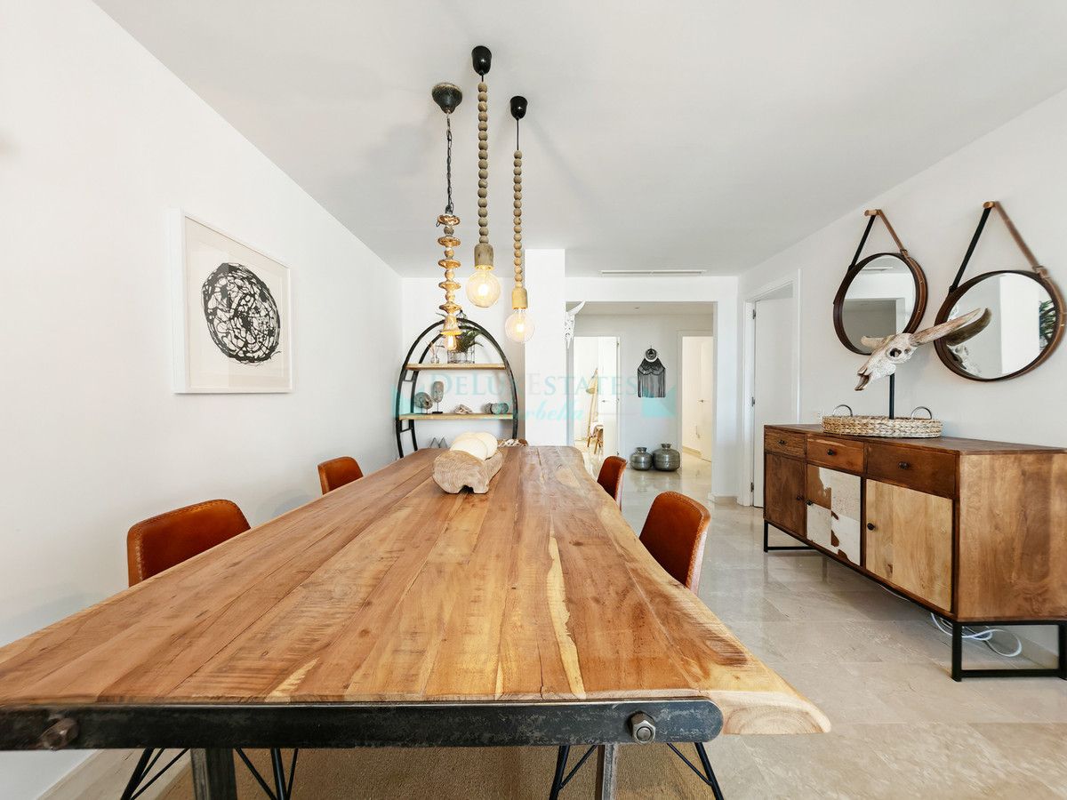 Apartment for sale in La Mairena, Marbella East