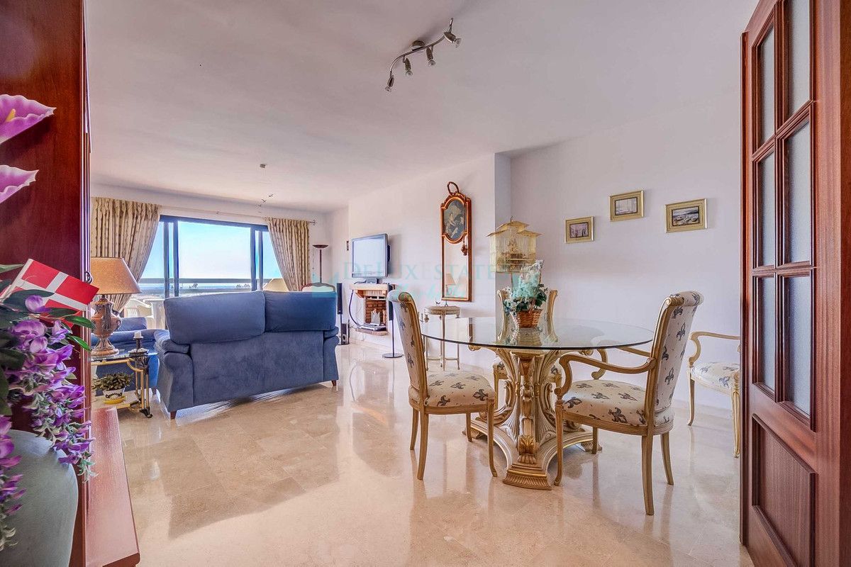 Apartment for sale in Estepona