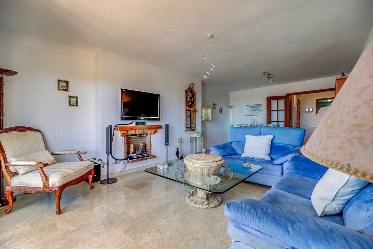 Apartment for sale in Estepona