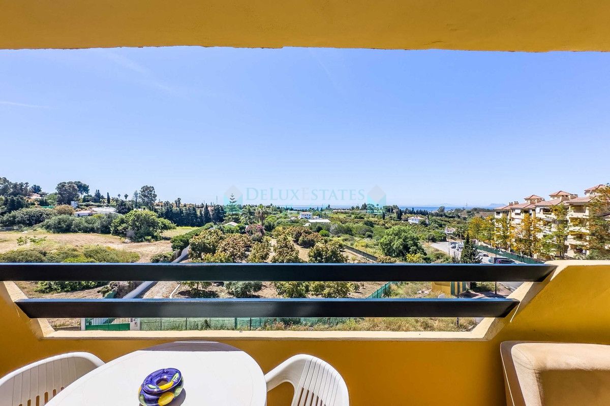 Apartment for sale in Estepona