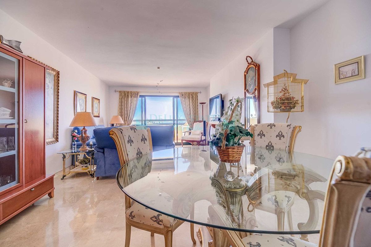 Apartment for sale in Estepona