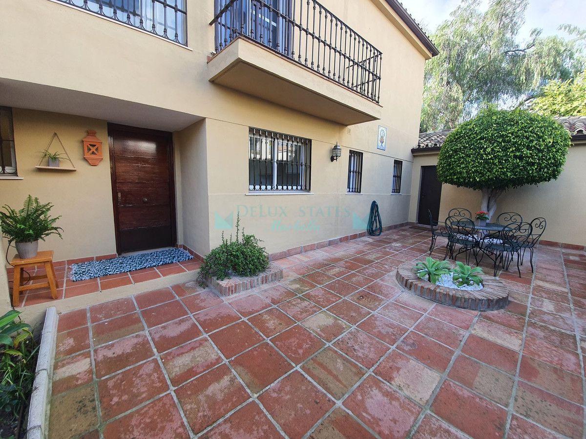 Town House for rent in Nueva Andalucia