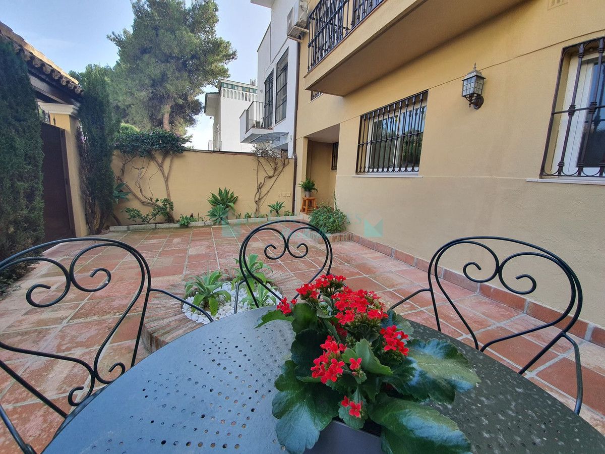 Town House for rent in Nueva Andalucia