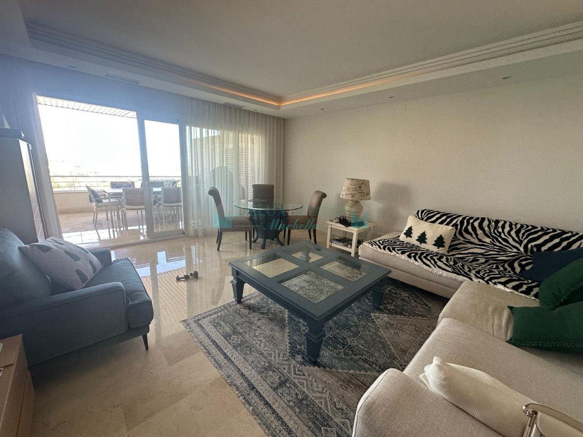 Apartment for rent in Nueva Andalucia