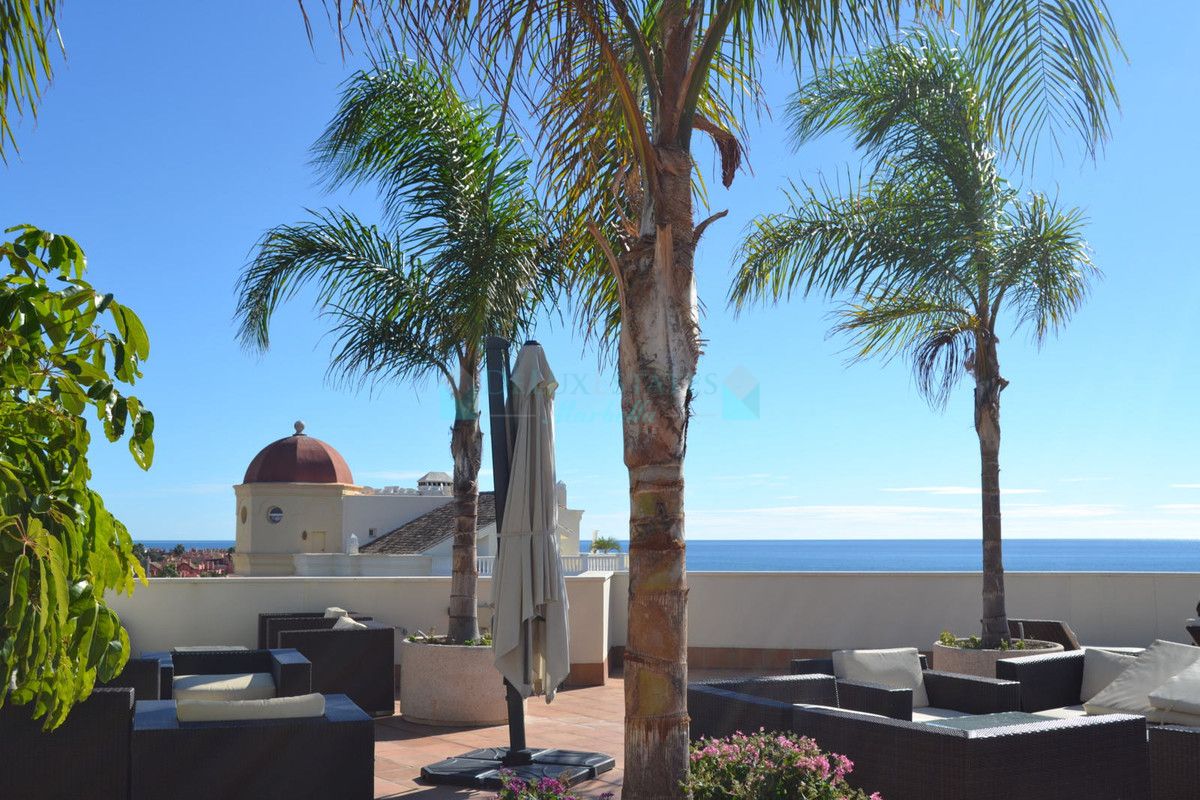 Apartment for sale in New Golden Mile, Estepona