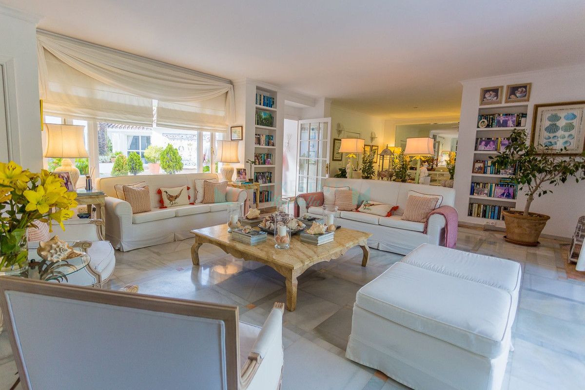 Villa for rent in Marbella Golden Mile