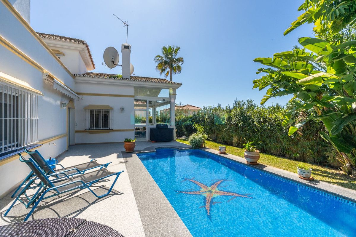 Villa en venta en Marbesa, Marbella Este
