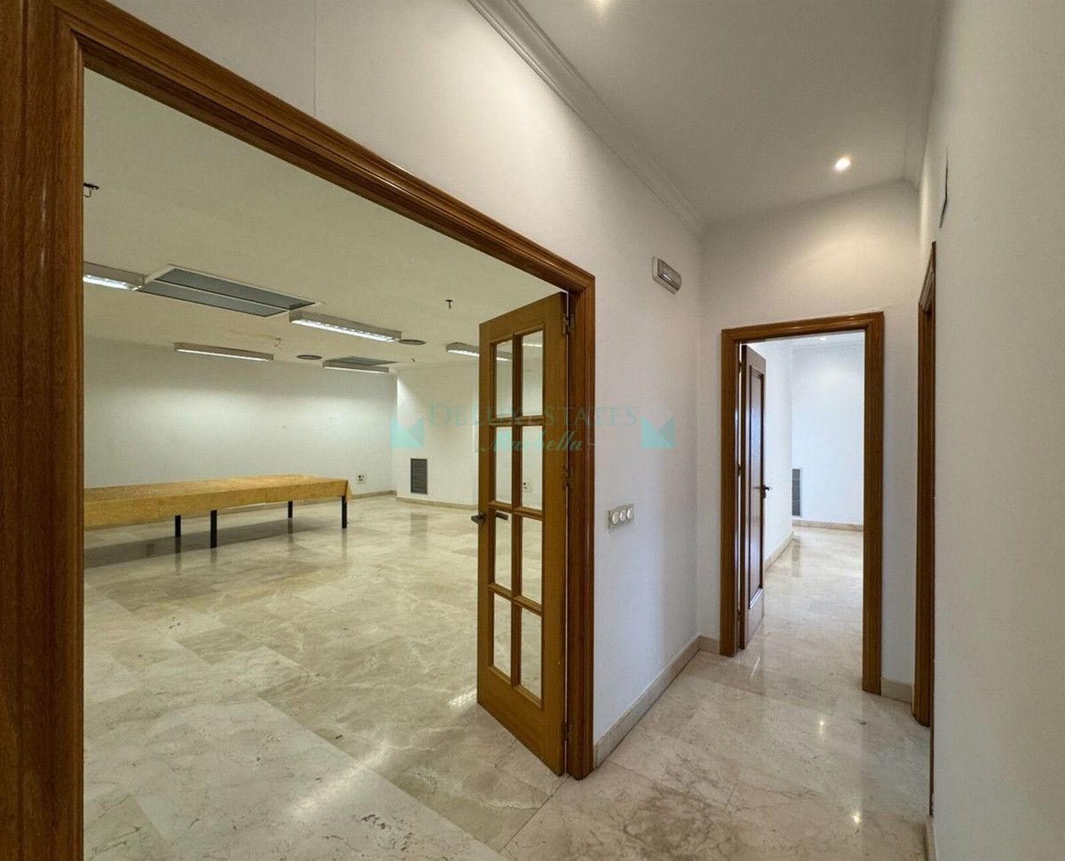 Local Comercial en alquiler en Marbella