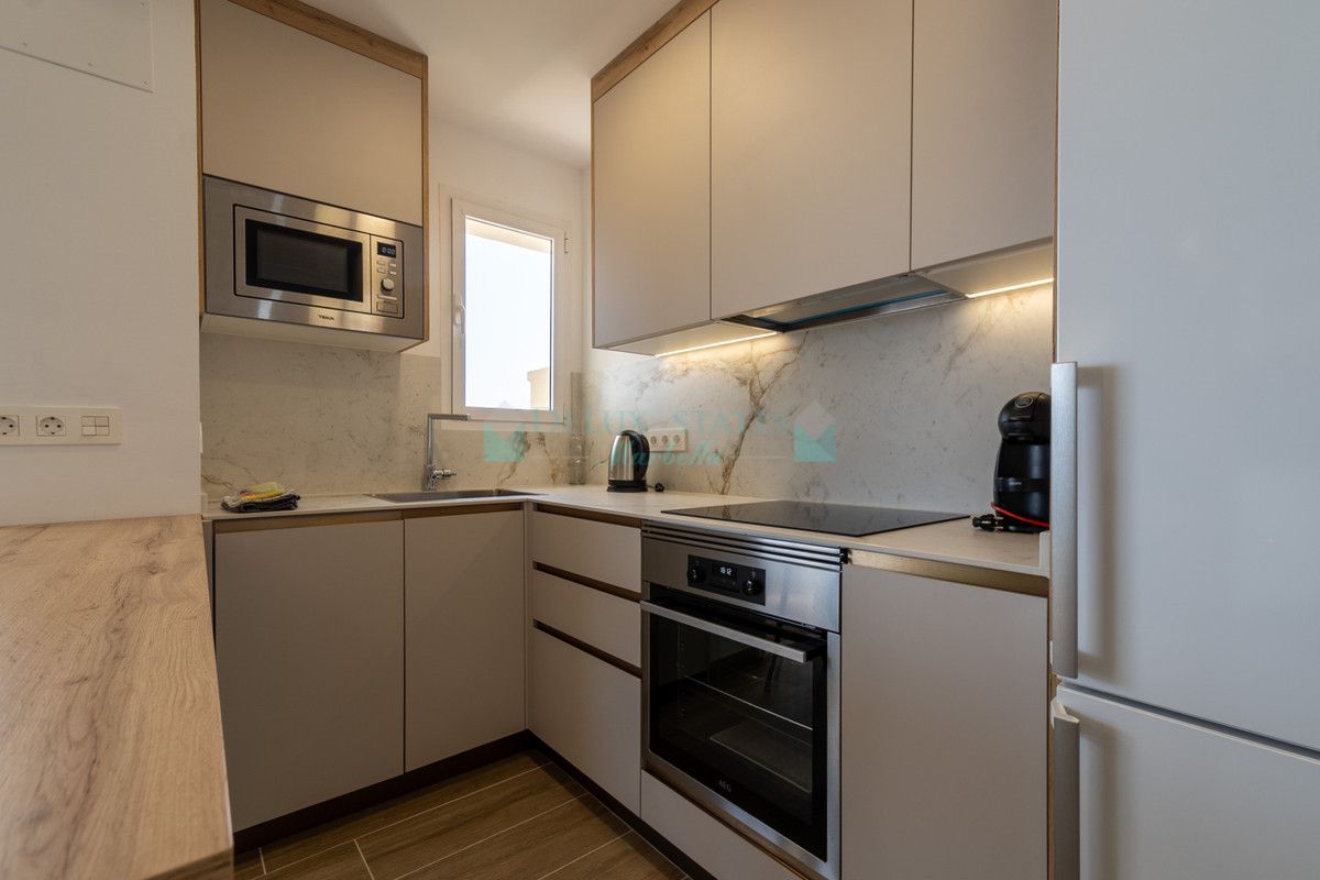 Studio for rent in Elviria, Marbella East