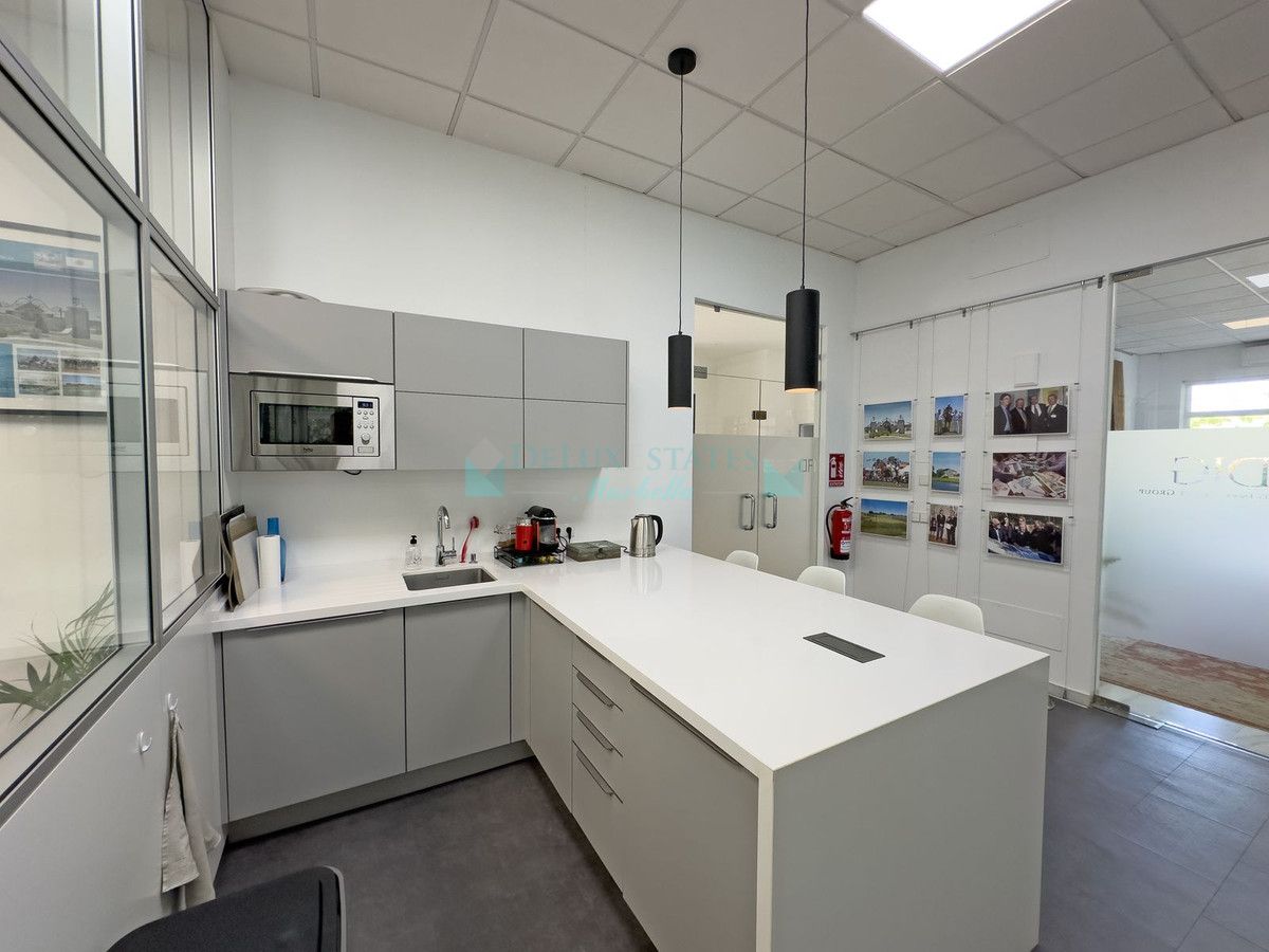 Office for rent in Marbella