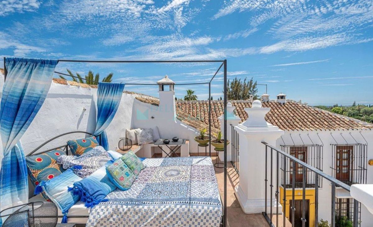 Town House for sale in Marbella Golden Mile