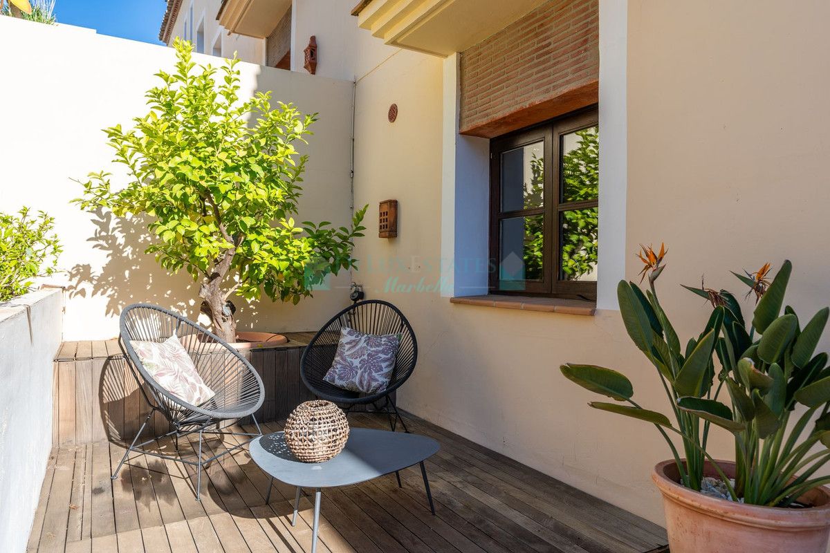 Town House for sale in Benahavis
