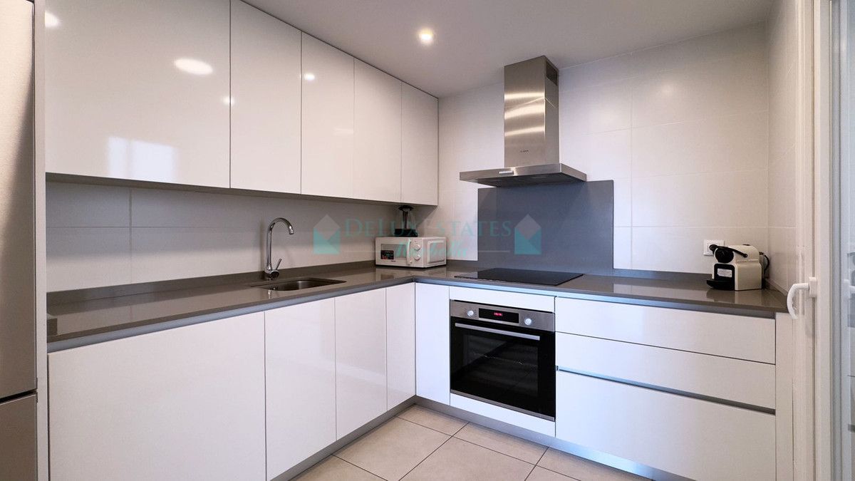 Apartment for sale in La Campana, Nueva Andalucia