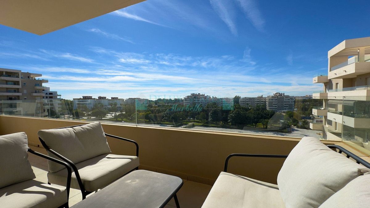 Apartment for sale in La Campana, Nueva Andalucia