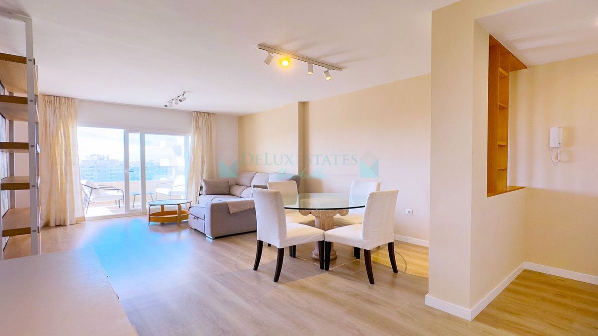 Apartment for sale in La Campana, Nueva Andalucia