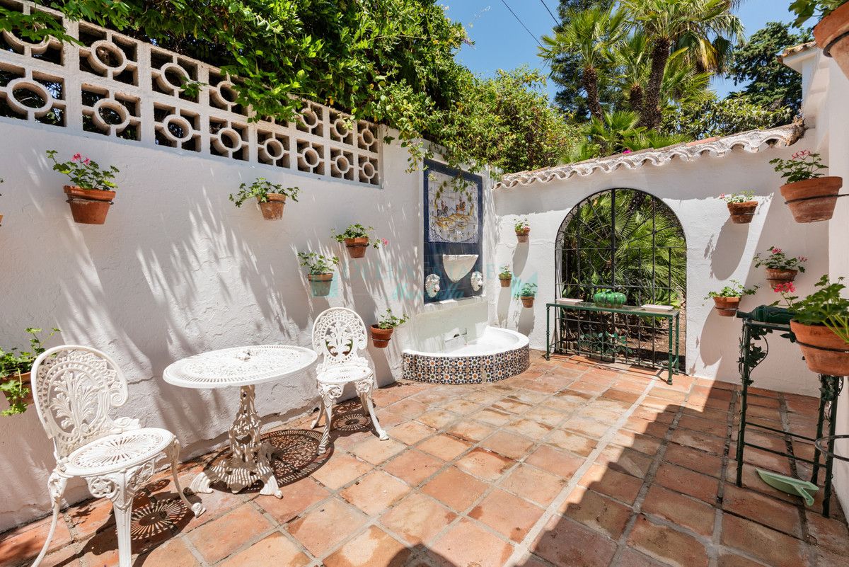 Villa for rent in Nueva Andalucia