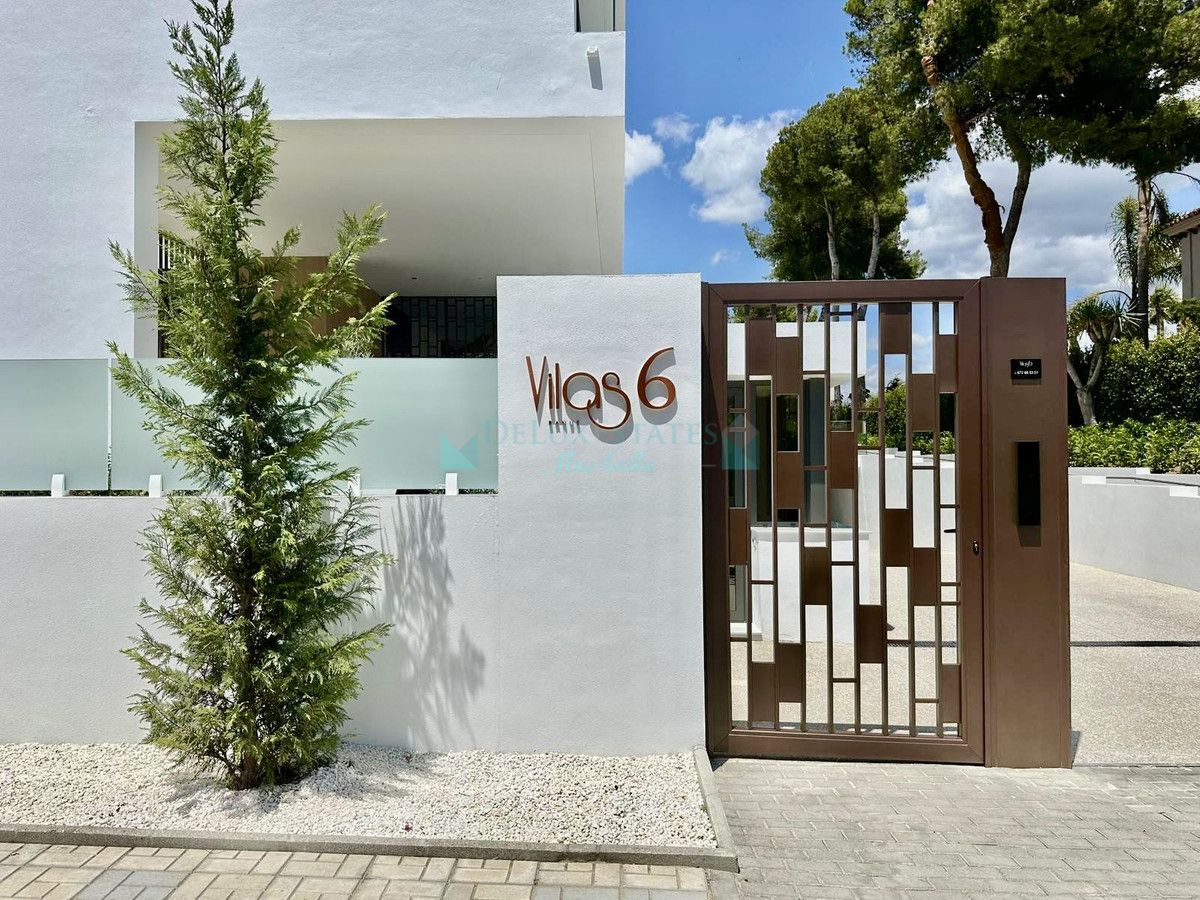 Villa Pareada en venta en Nueva Andalucia