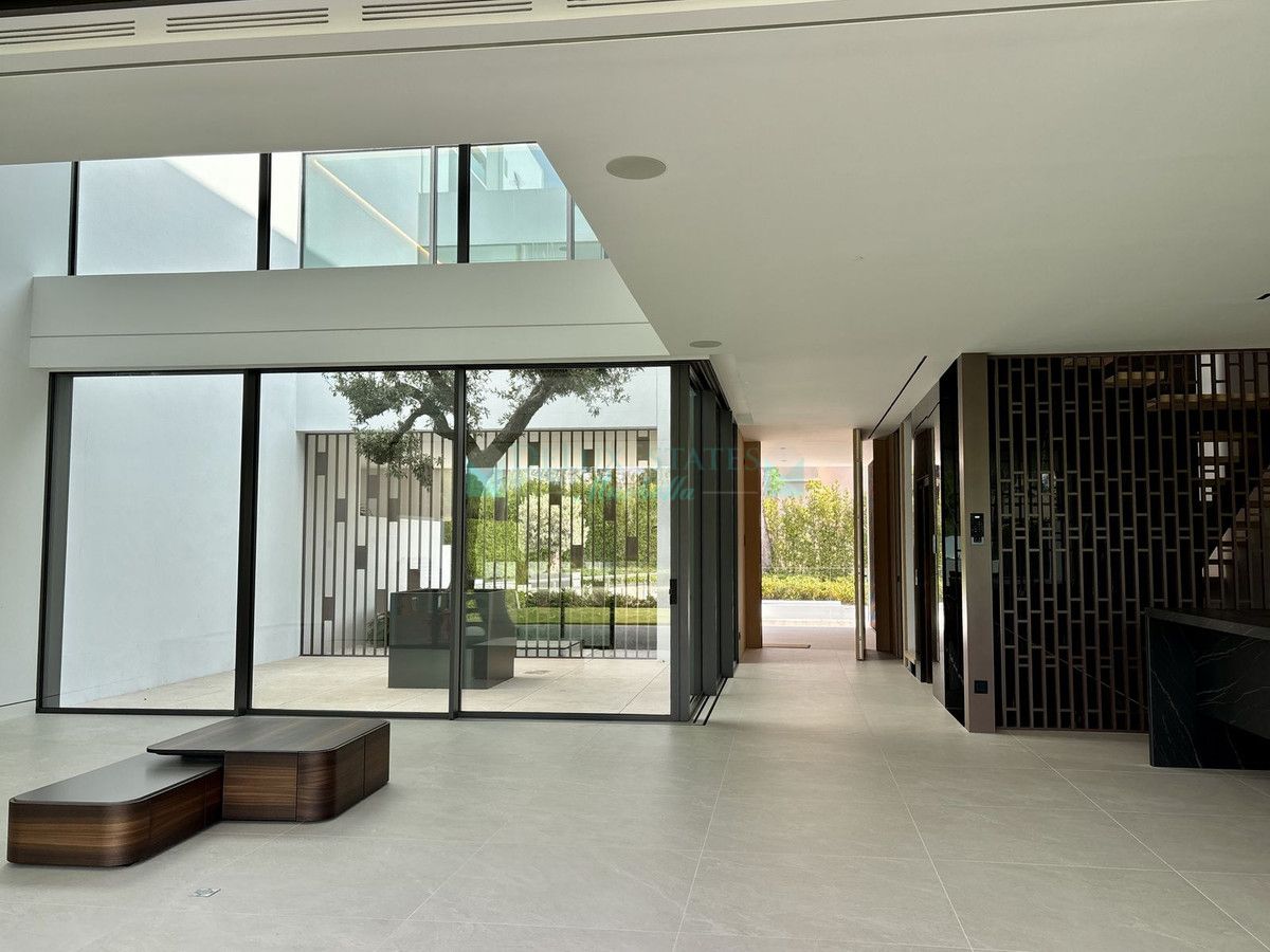 Villa Pareada en venta en Nueva Andalucia