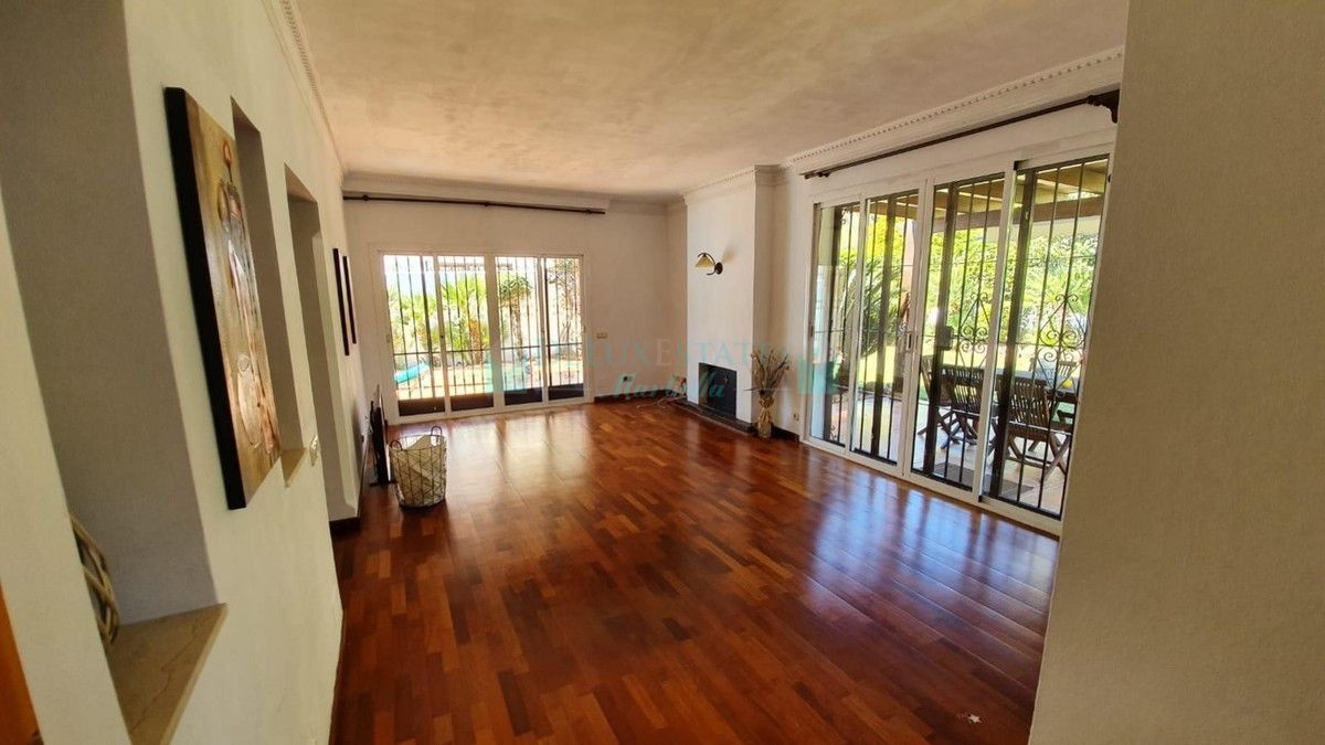 Villa for rent in Marbella