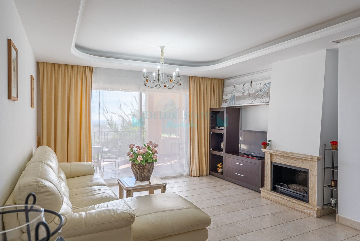 Apartamento en venta en Benahavis