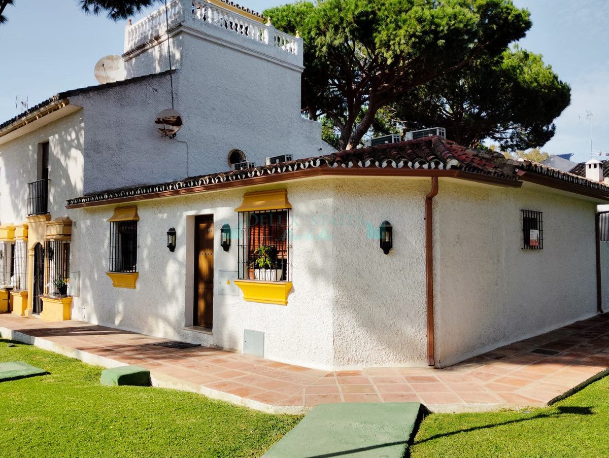 Adosado en venta en Marbella