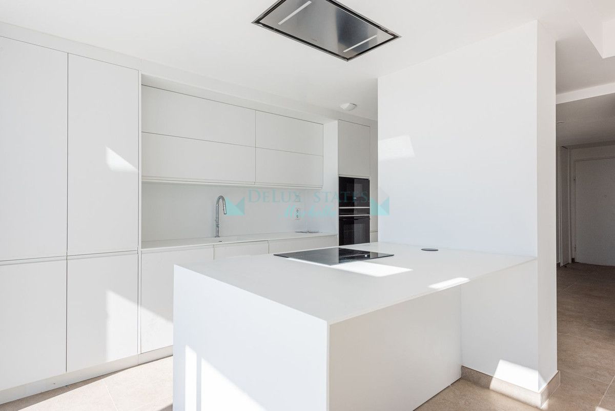 Penthouse for sale in Estepona