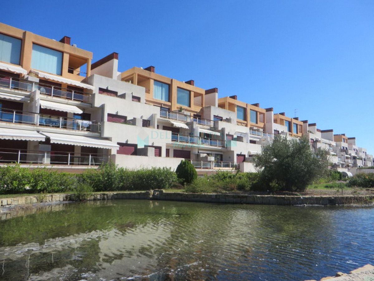 Apartment for sale in Benahavis