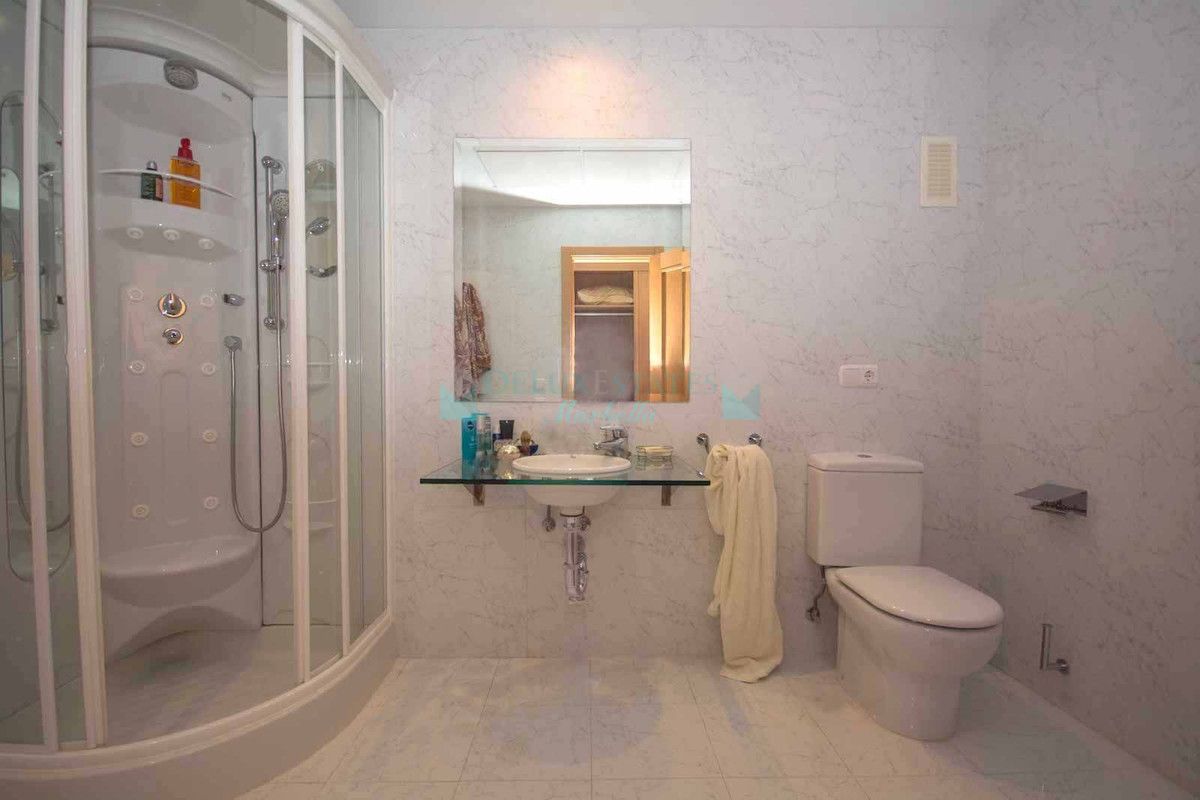 Apartamento Planta Baja en venta en New Golden Mile, Estepona