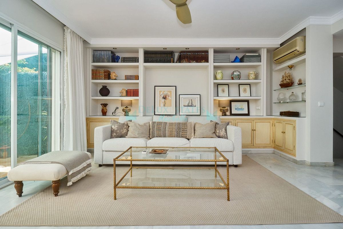 Town House for rent in Marbella