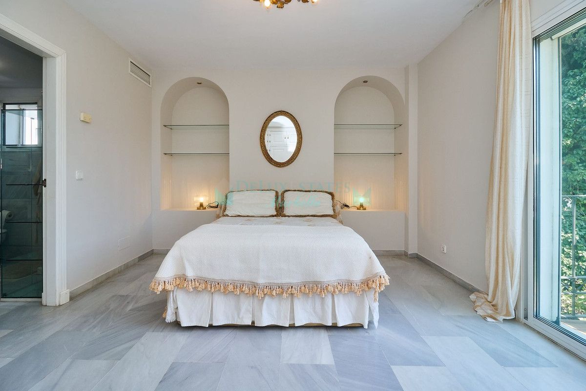 Town House for rent in Marbella