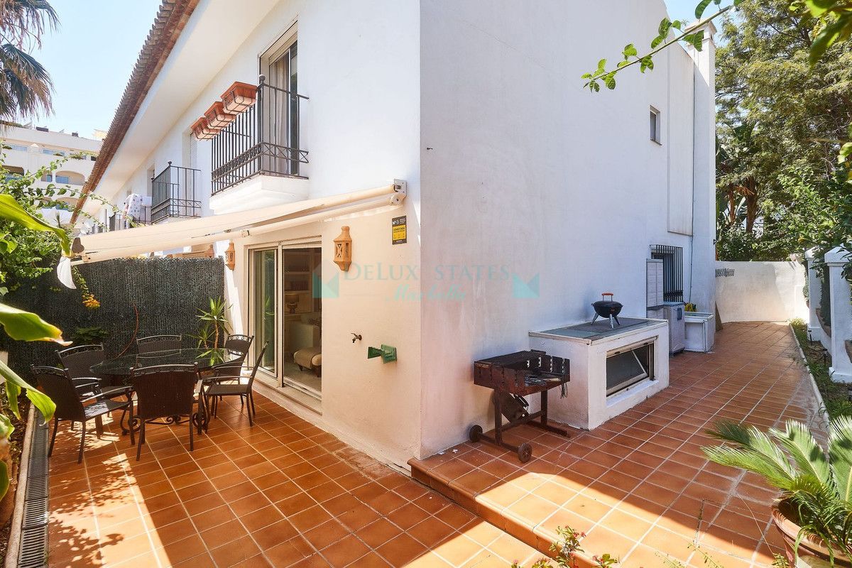 Town House for rent in Marbella