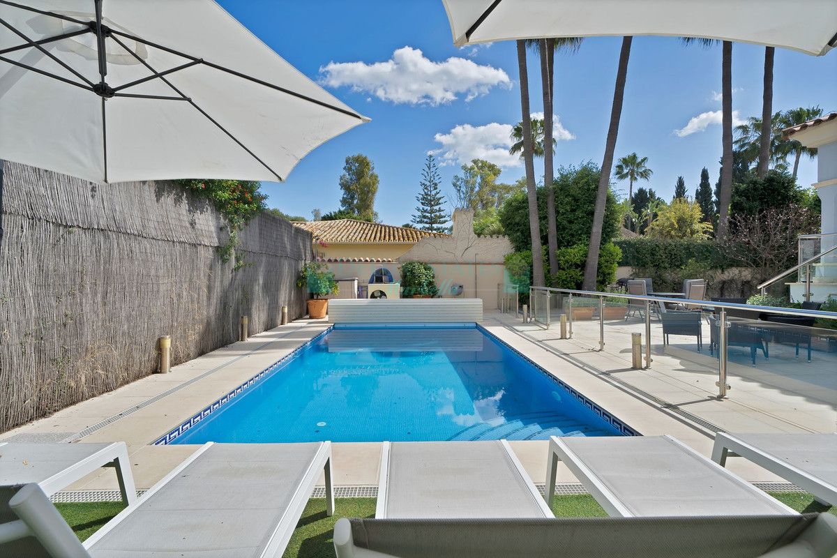 Villa for sale in Marbella - Puerto Banus