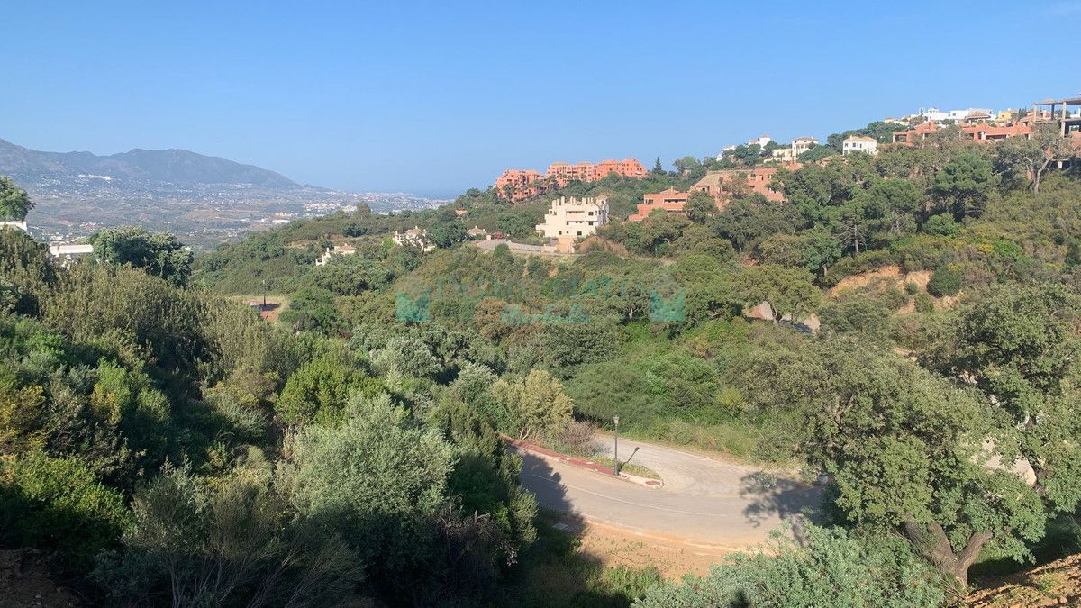 Residential Plot for sale in La Mairena, Marbella East