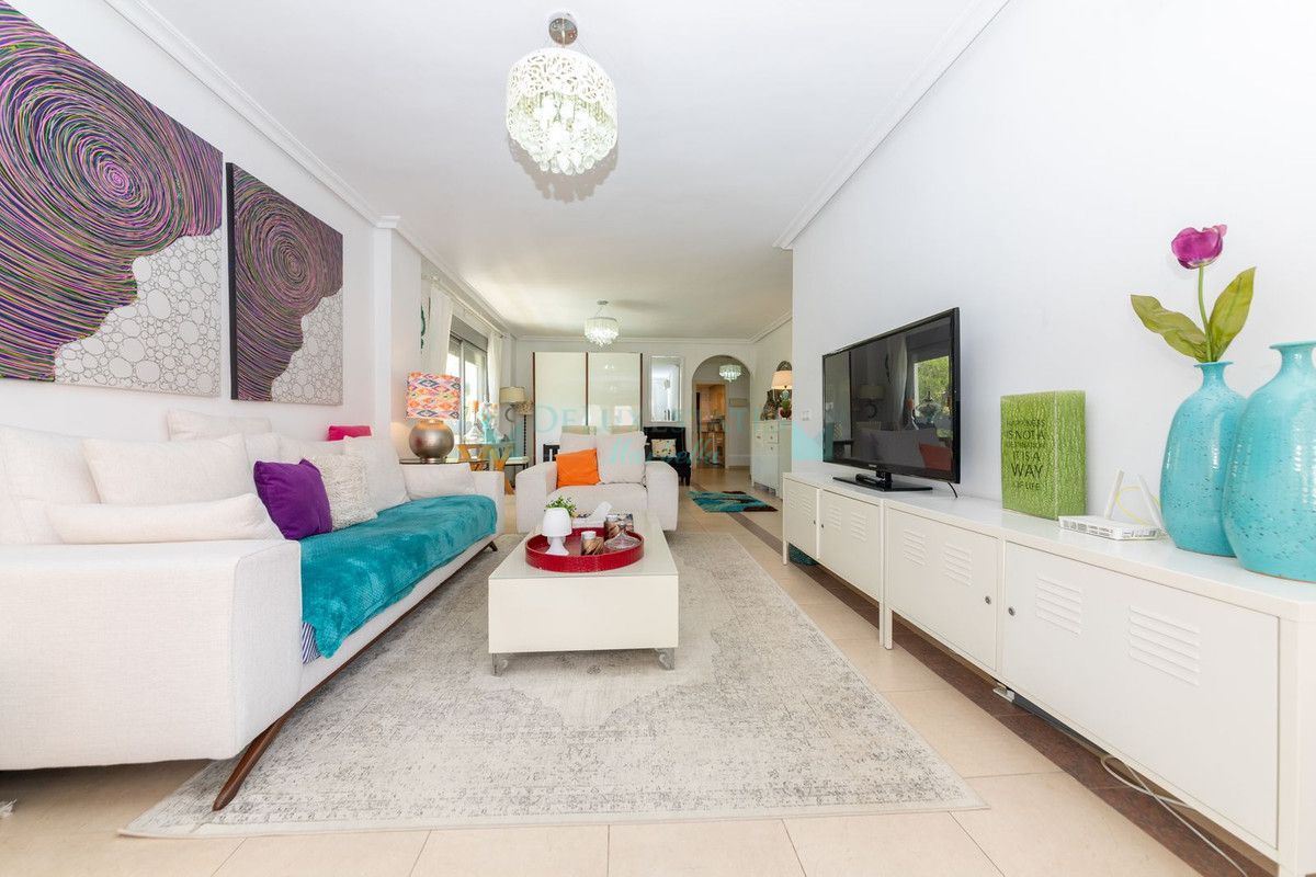 Apartment for sale in Nueva Andalucia