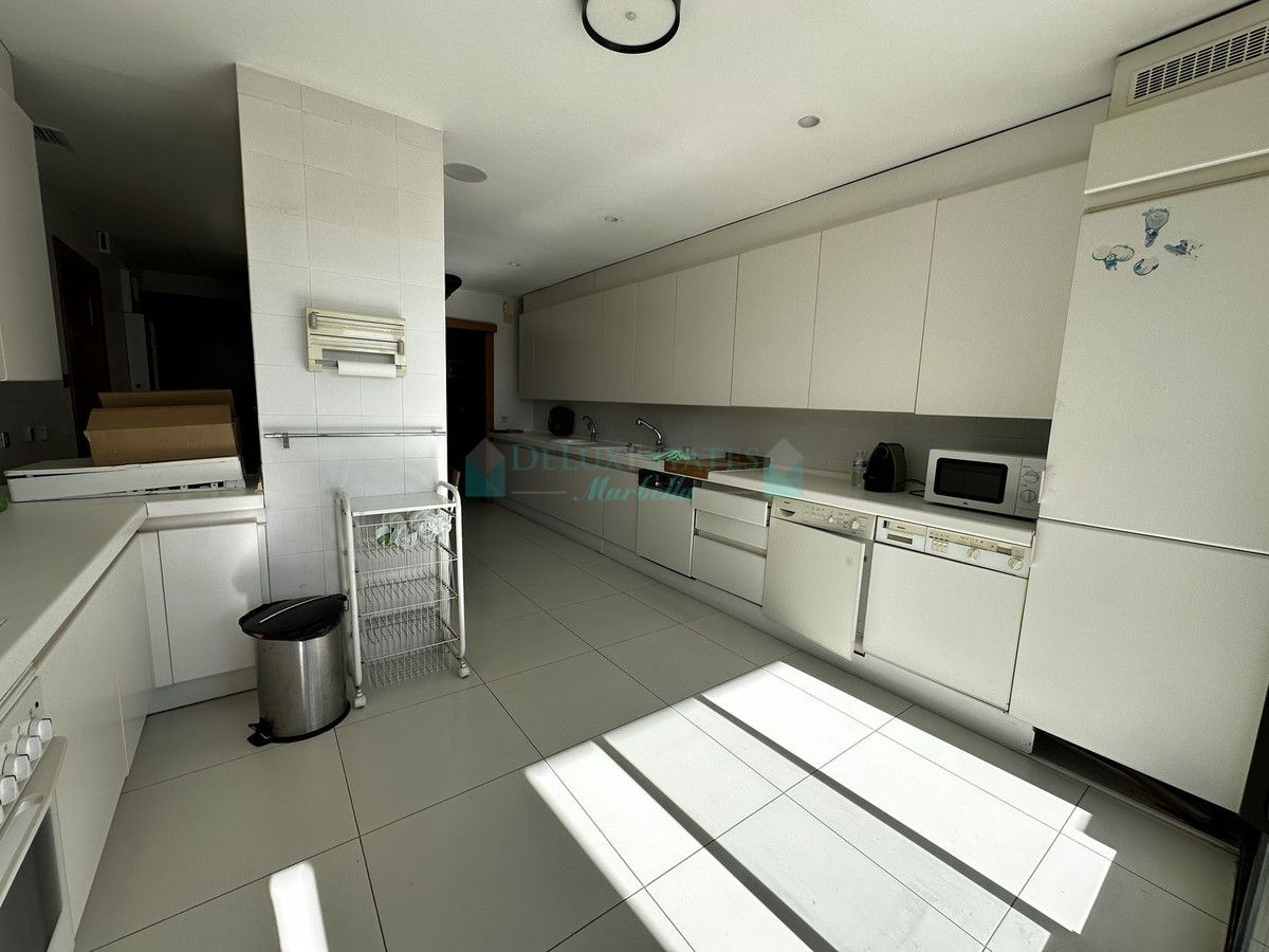 Office for rent in Marbella