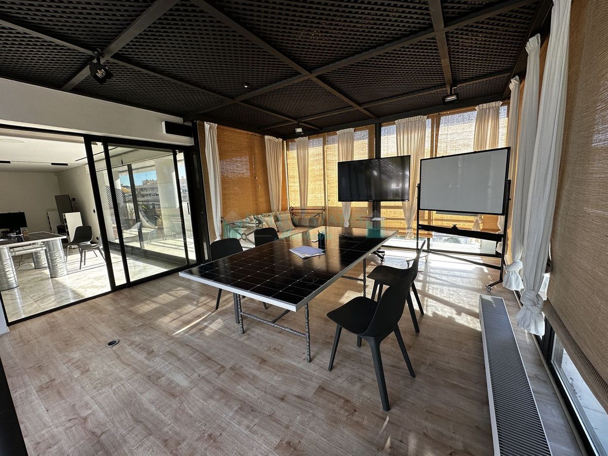 Office for rent in Marbella