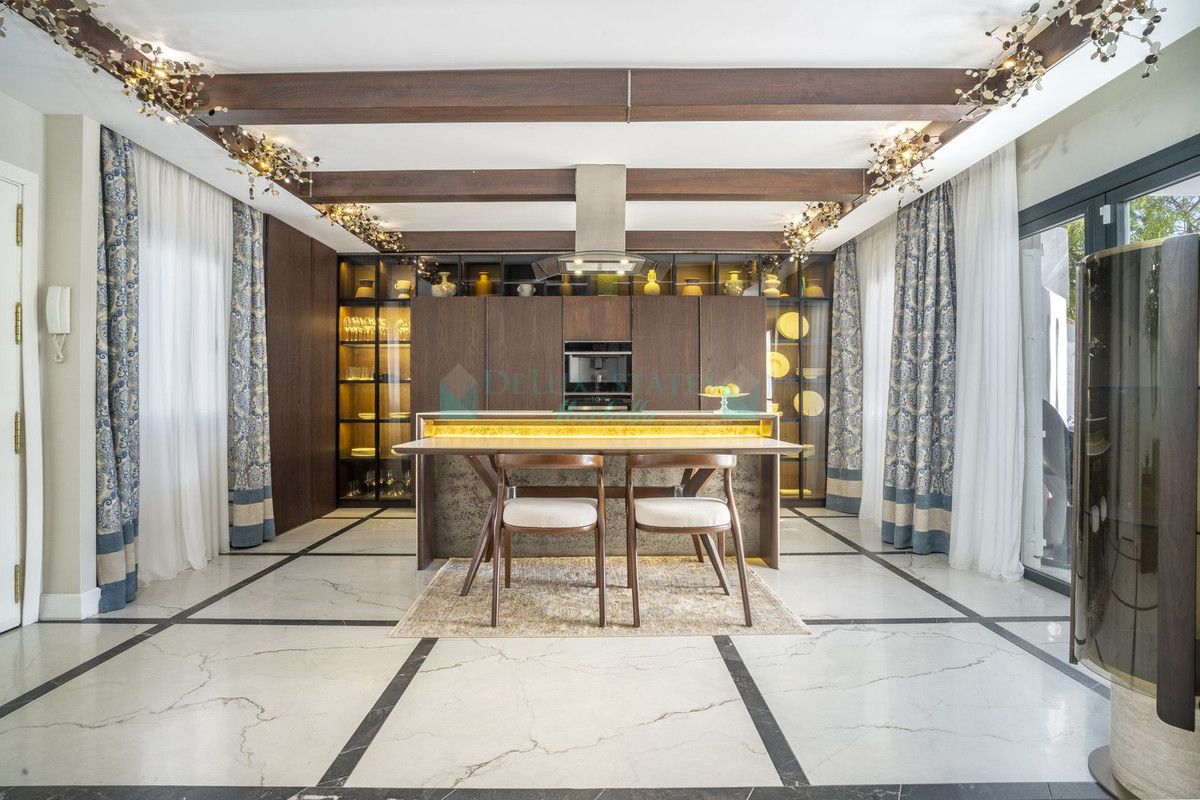 Ground Floor Apartment for sale in Nueva Andalucia