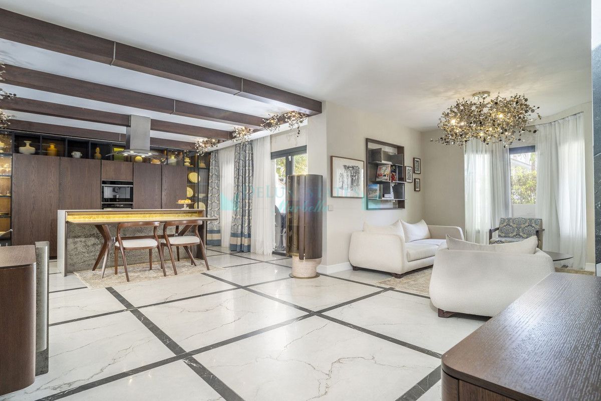 Ground Floor Apartment for sale in Nueva Andalucia