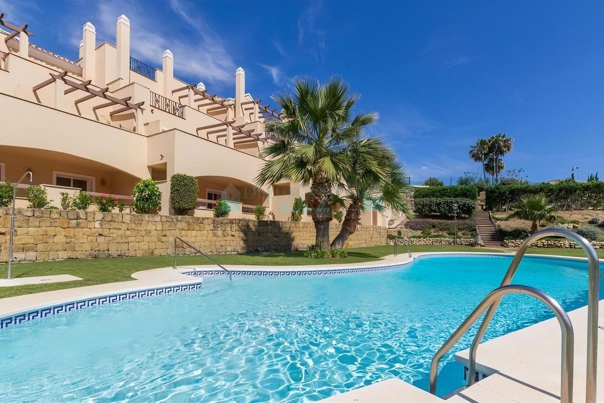 Ground Floor Apartment for sale in Nueva Andalucia