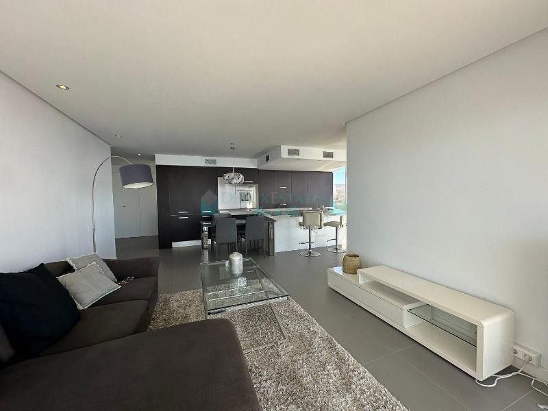 Apartamento en alquiler en Rio Real, Marbella Este