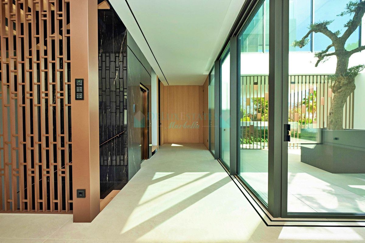 Villa Pareada en venta en Marbella Golden Mile